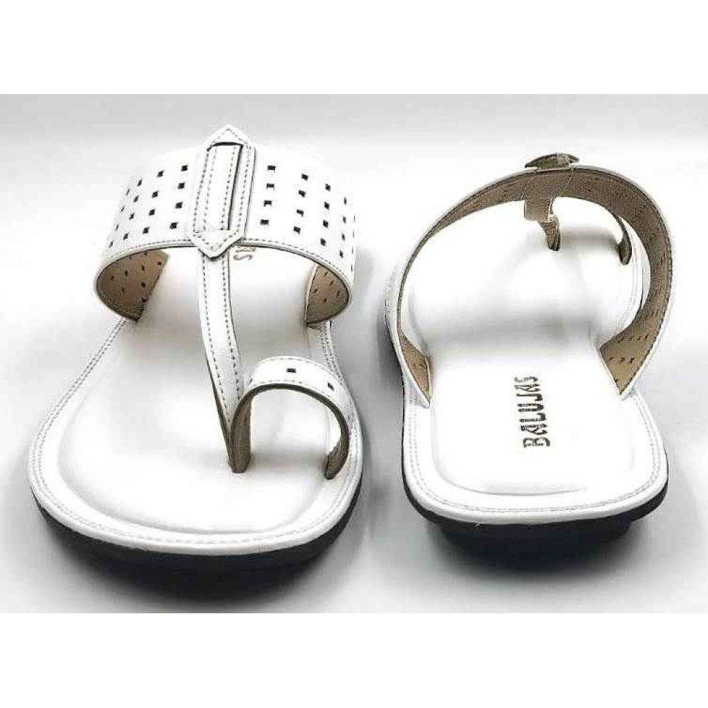 705: White Leather Toe-Ring Kolhapuri Slippers