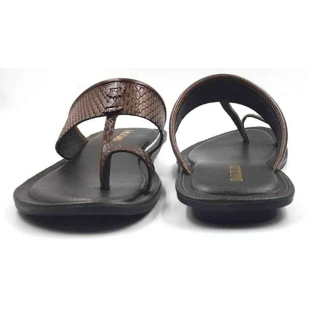 713: Tan Leather Toe-Ring Kolhapuri Slippers