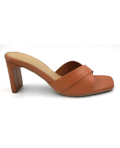 A97-106 : Balujas Tan Block Heel Ladies Slipper