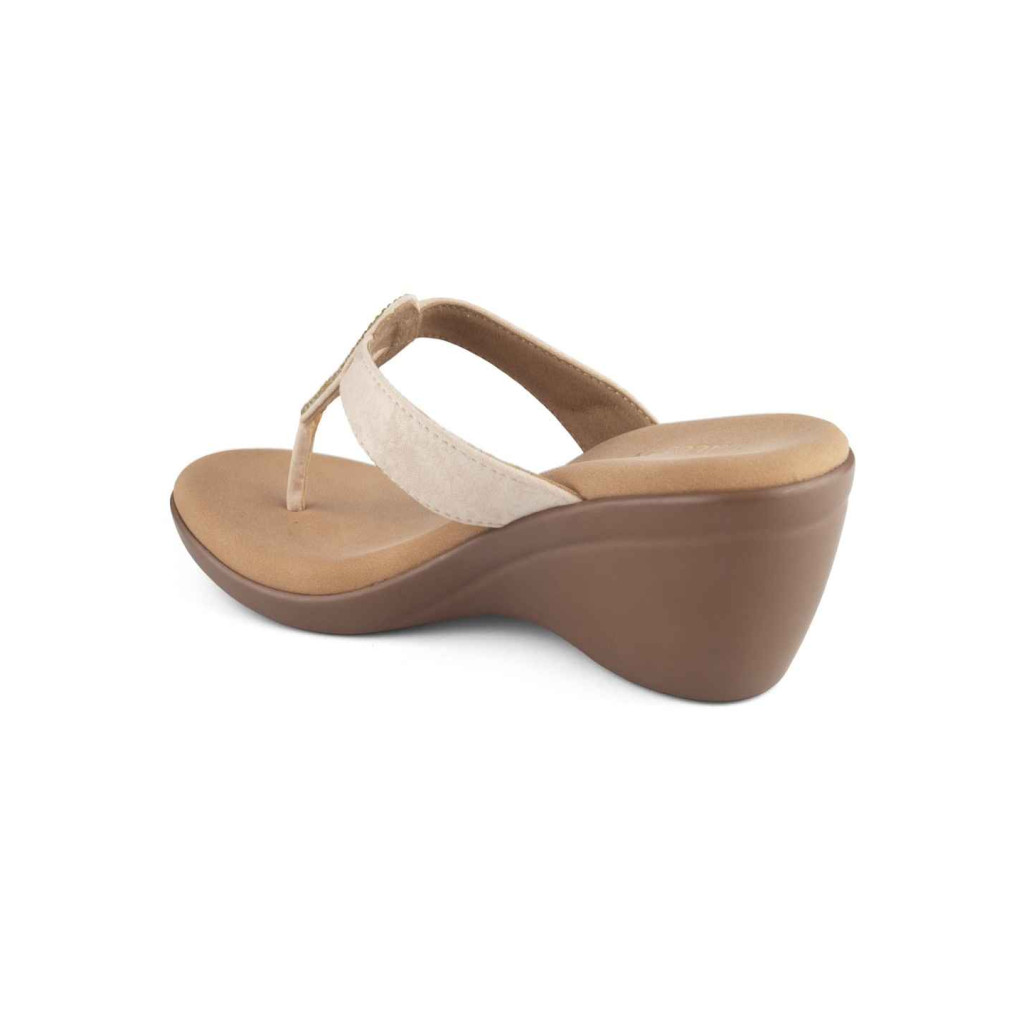 11099: Balujas Gold Wedge Heel Ladies Slipper