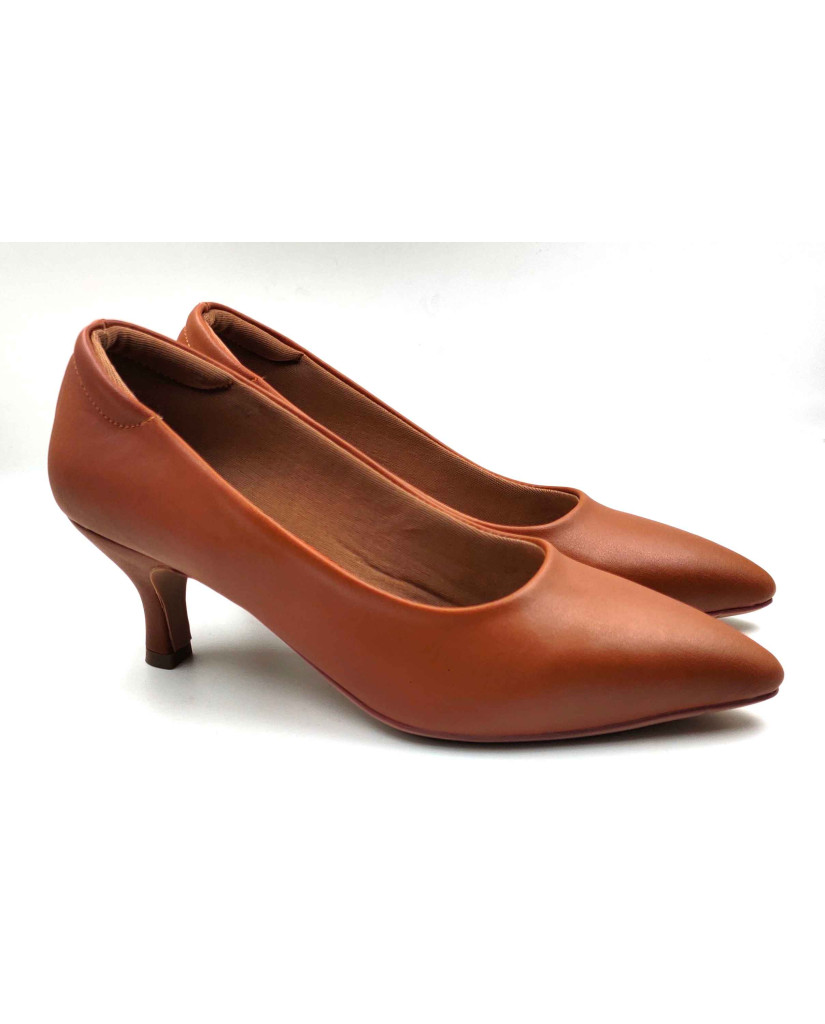 AR0002: Balujas Tan Kitten Heel 