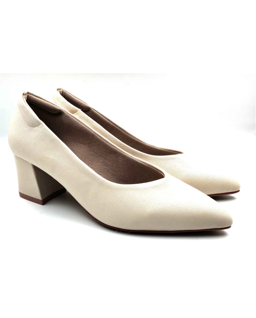AR0009: Balujas Cream Block Heel Pumps 
