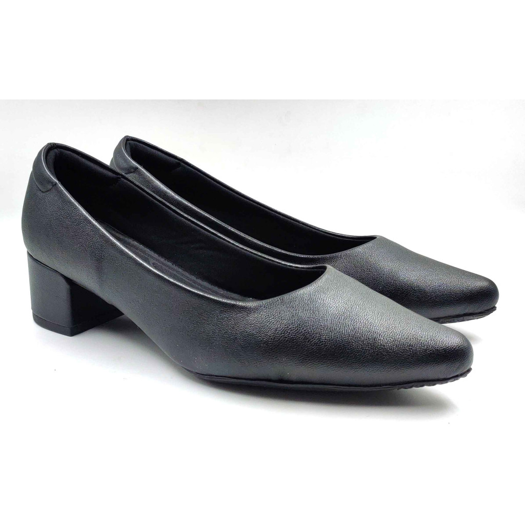 RF01-2681: Balujas Black Block Heel Pumps 