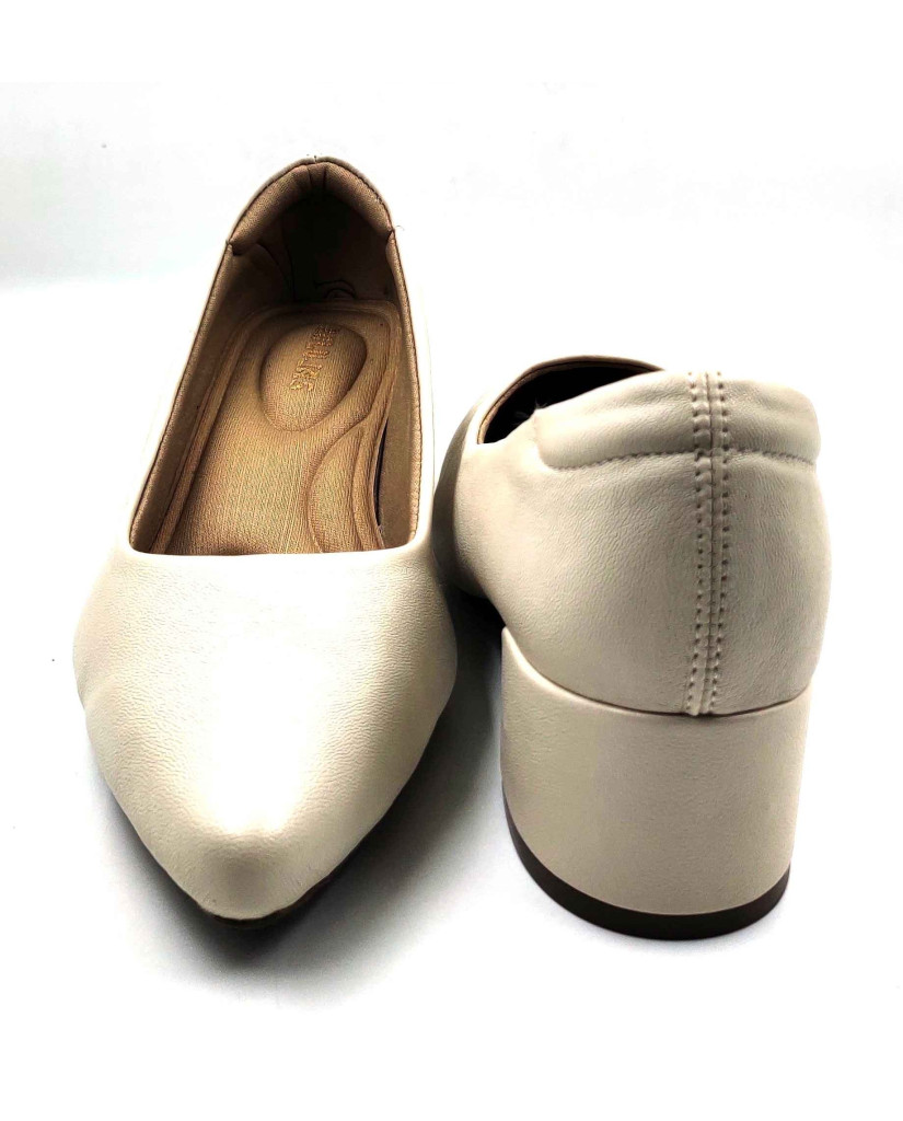 RF01-2681: Balujas Off-White Block Heel Pumps 