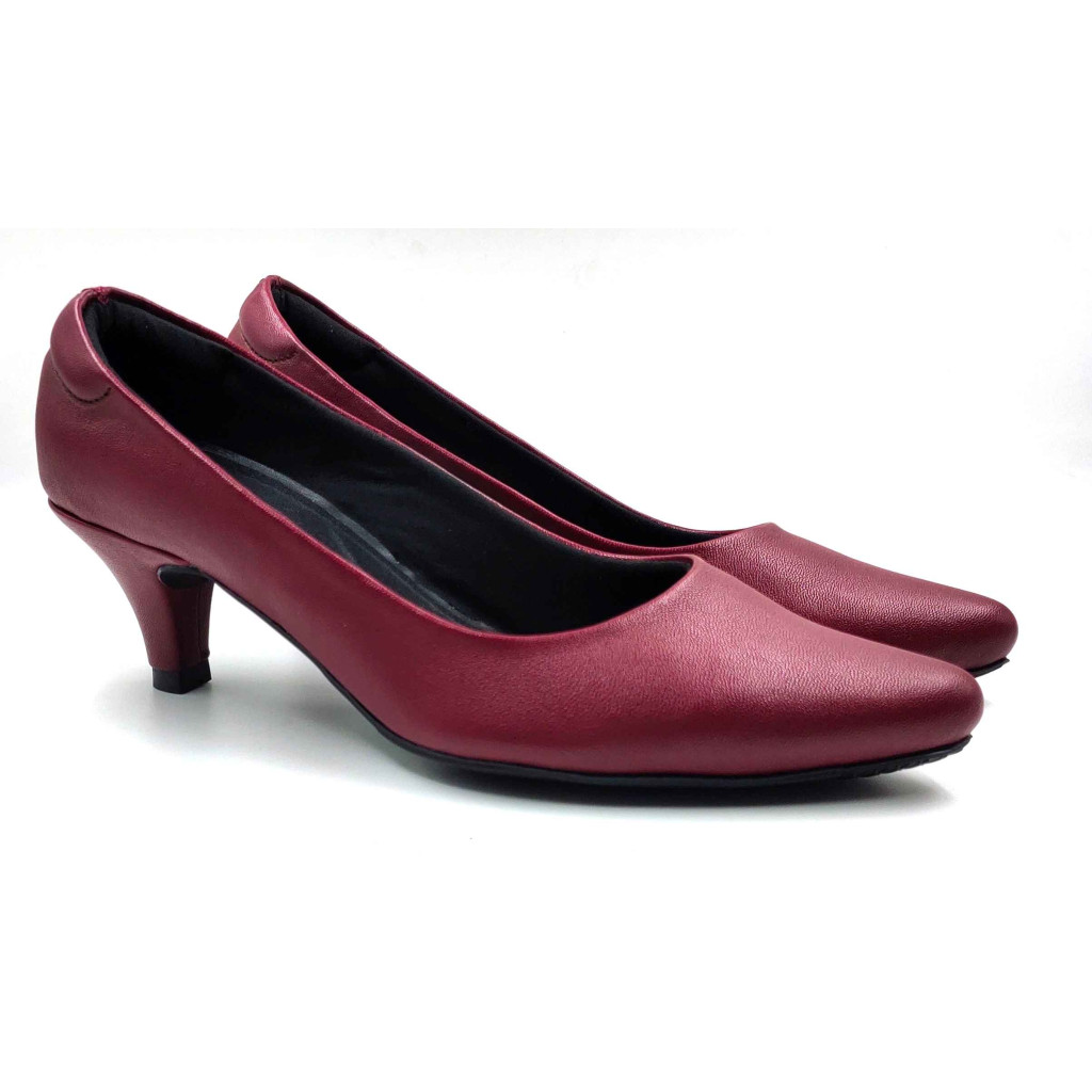 RF02-2421: Balujas Maroon Kitten Heel 