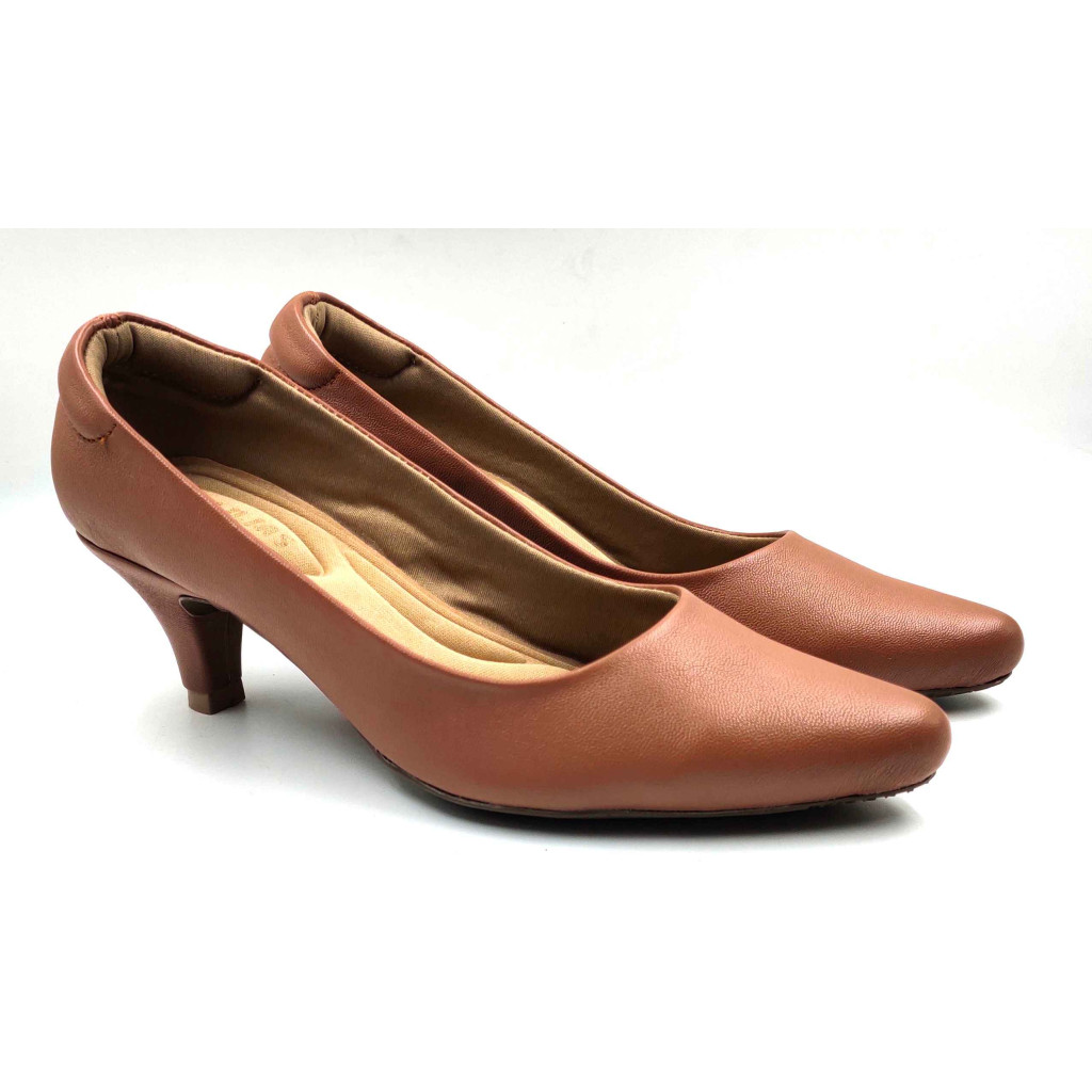 RF02-2421: Balujas Tan Kitten Heel 