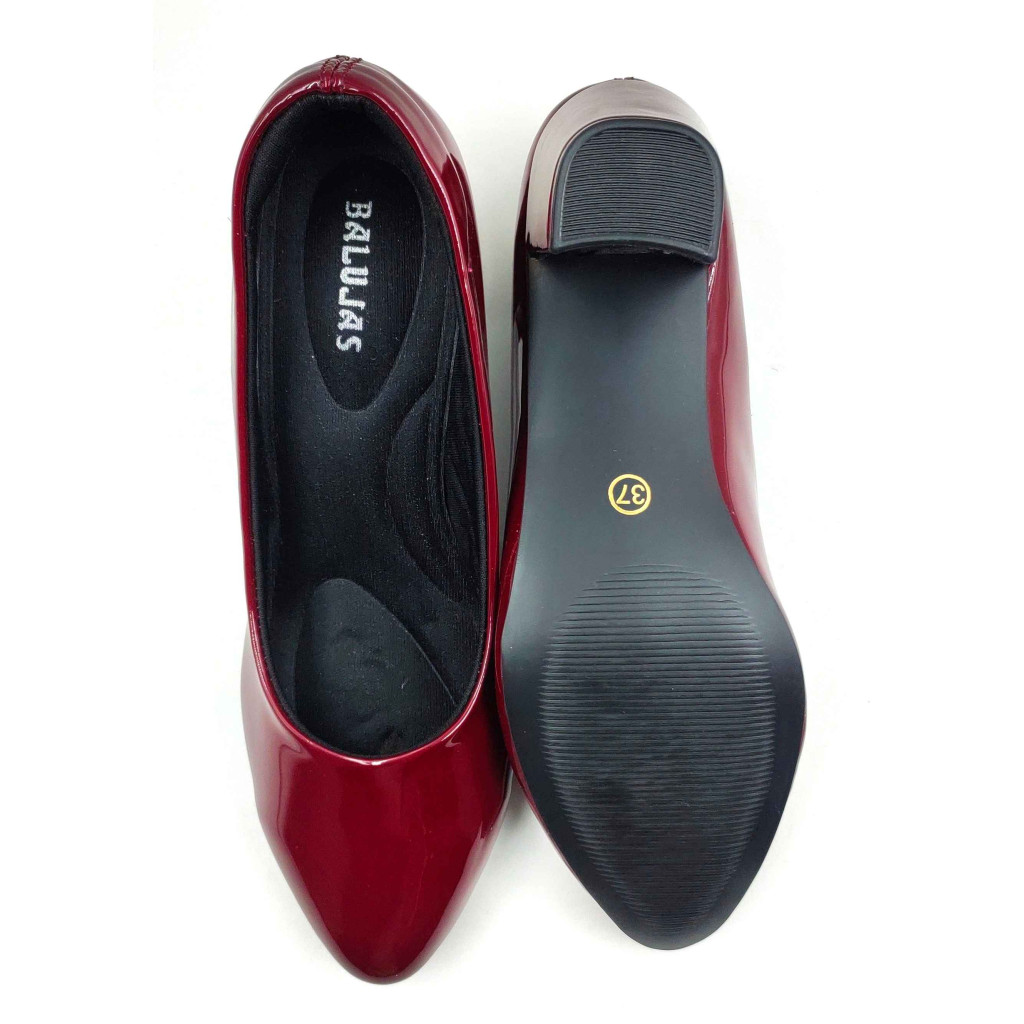 RF08-BOZ: Balujas Maroon Block Heel Pumps 
