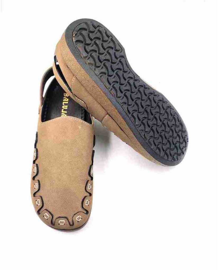 5557:Balujas Men's Khaki Shoes