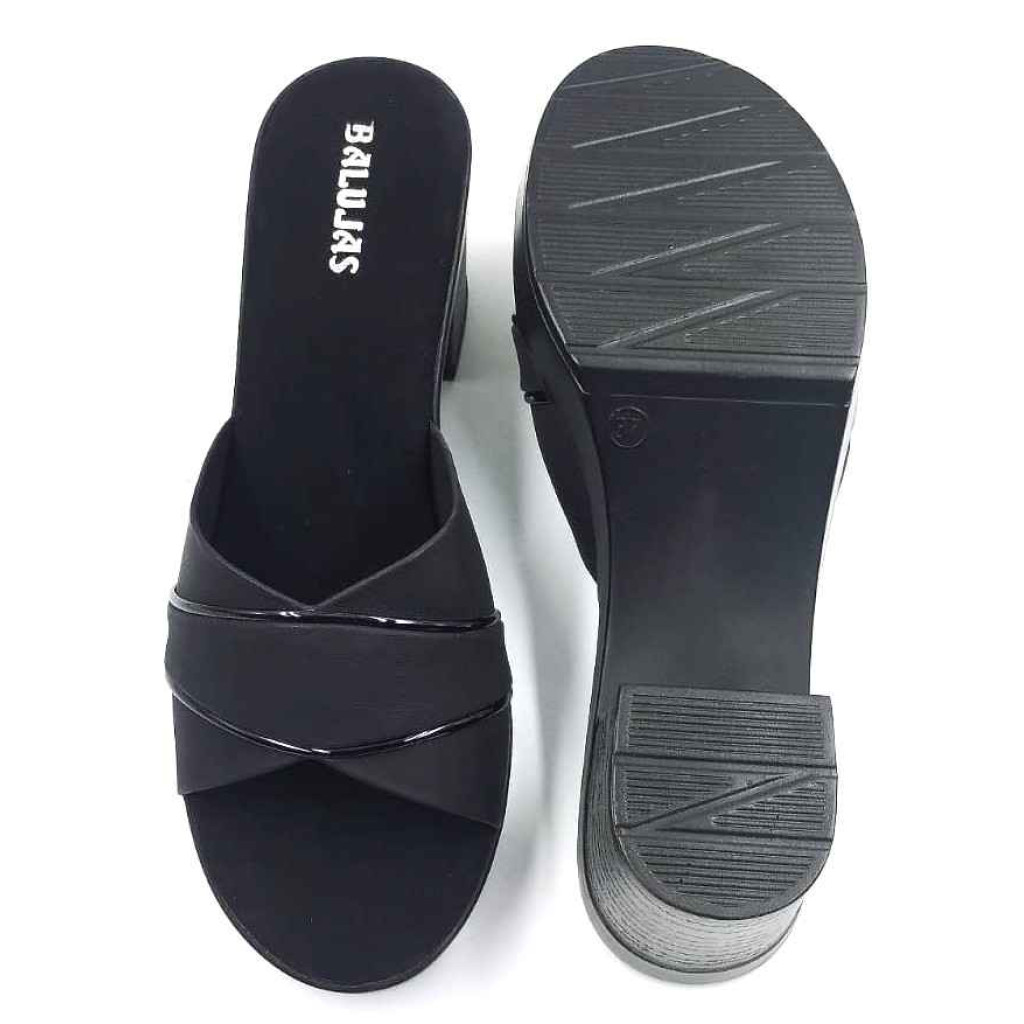 10192 : Balujas Black Block Heel Ladies Slipper