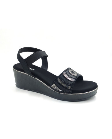 11871: Balujas Black Wedge Heel Sandal