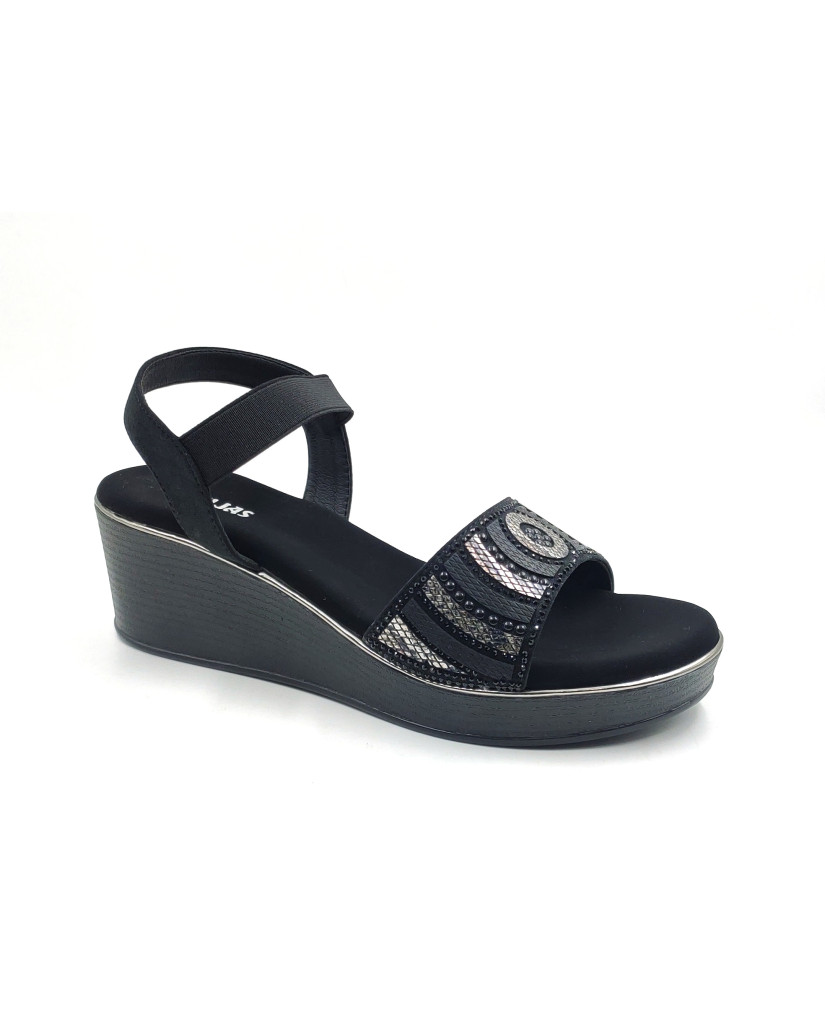 11871: Balujas Black Wedge Heel Sandal