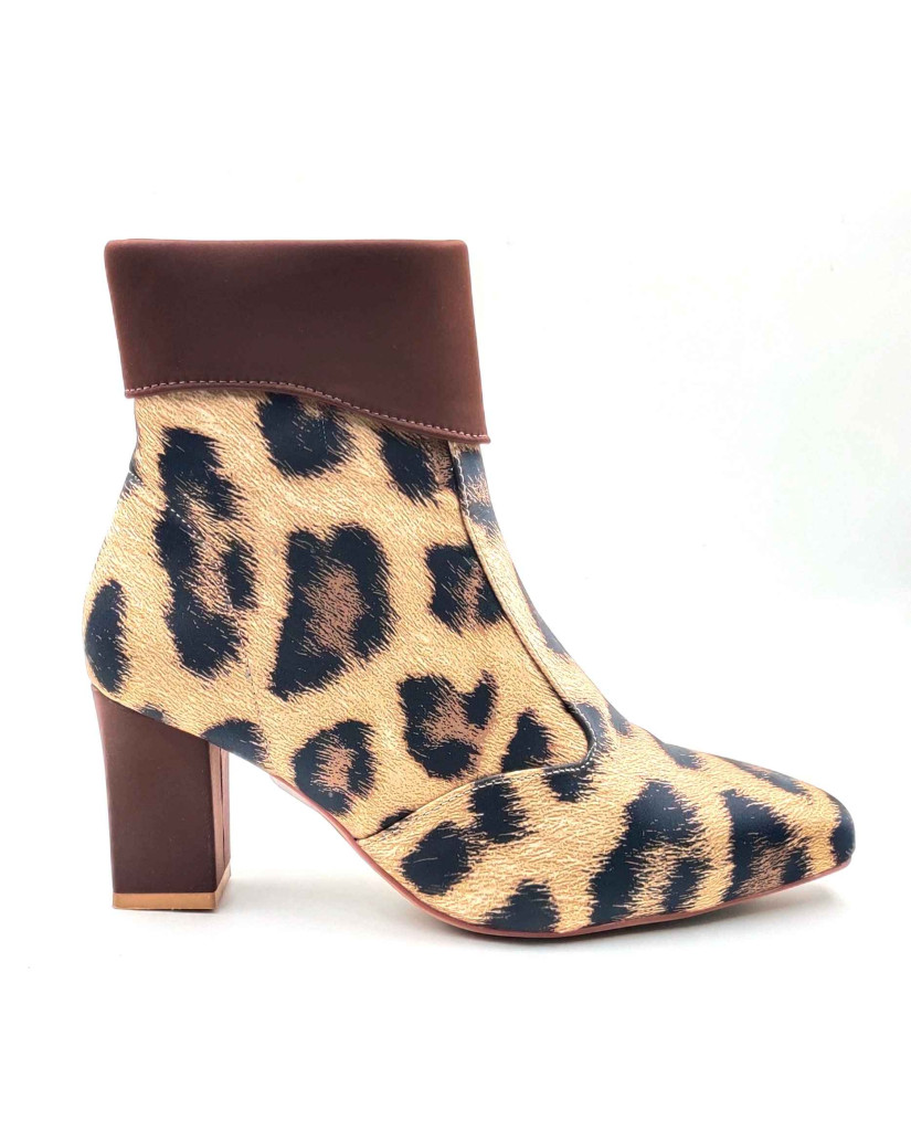 AR-00020: Balujas Women's Beige Lepoard Ankle Boot