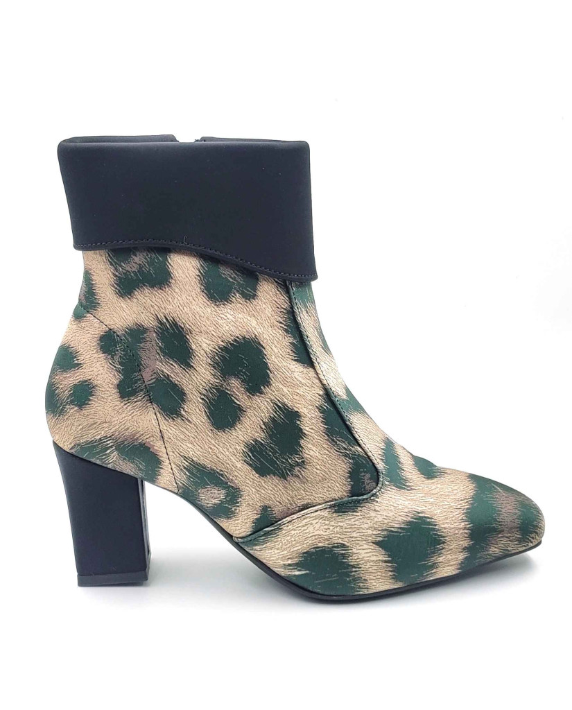AR-00020: Balujas Women's Black Lepoard Ankle Boot