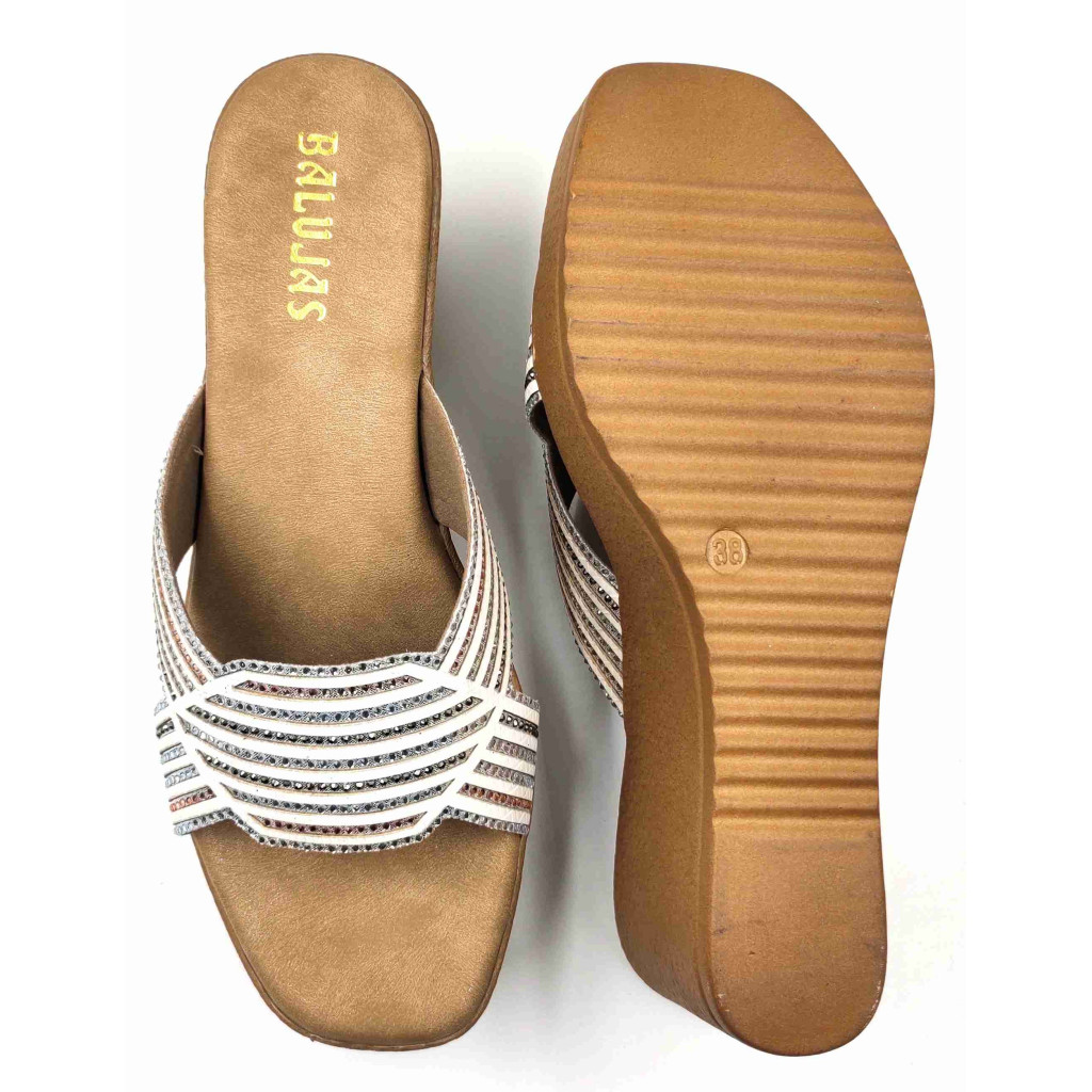 917: Balujas White Wedge Heel Ladies Slipper