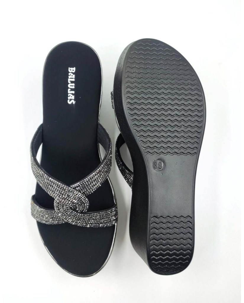11519: Balujas Black Wedge Heel Slipper