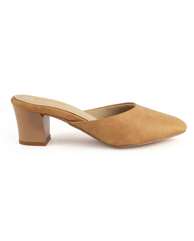 B-265: Balujas Beige Block Heel Slipper