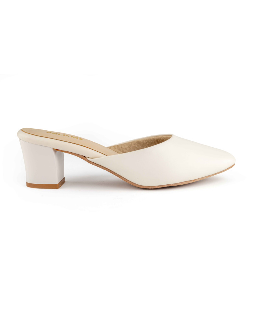 B-265: Balujas White Block Heel Sandal