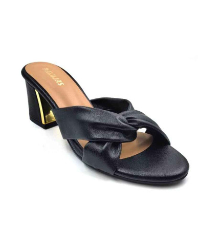9110-19: Balujas Black Block Heel Sandals