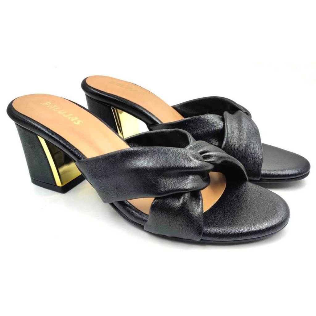 9110-19: Balujas Black Block Heel Sandals