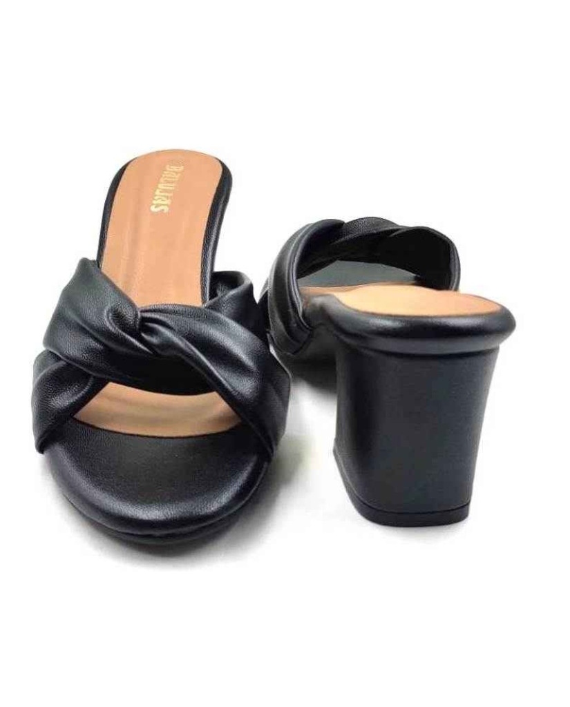 9110-19: Balujas Black Block Heel Sandals