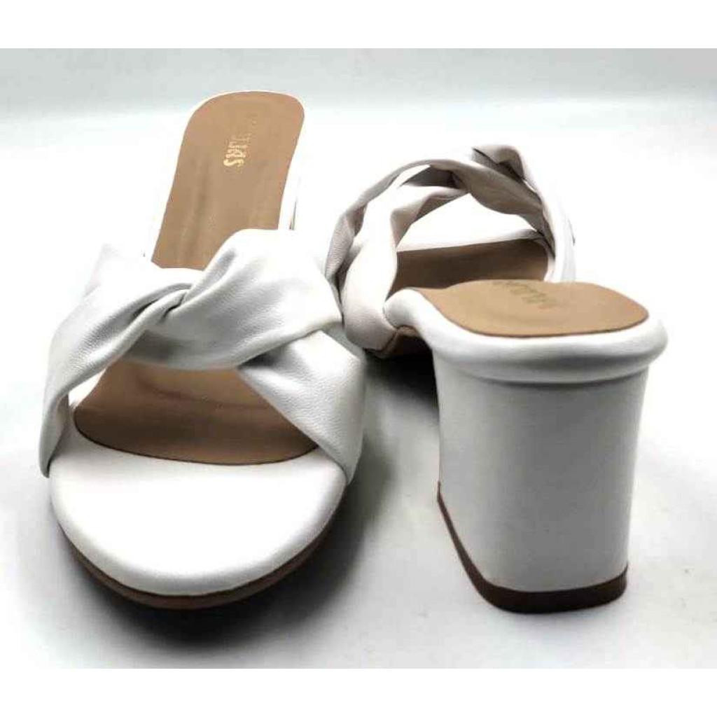 9110-19: Balujas White Block Heel Sandals
