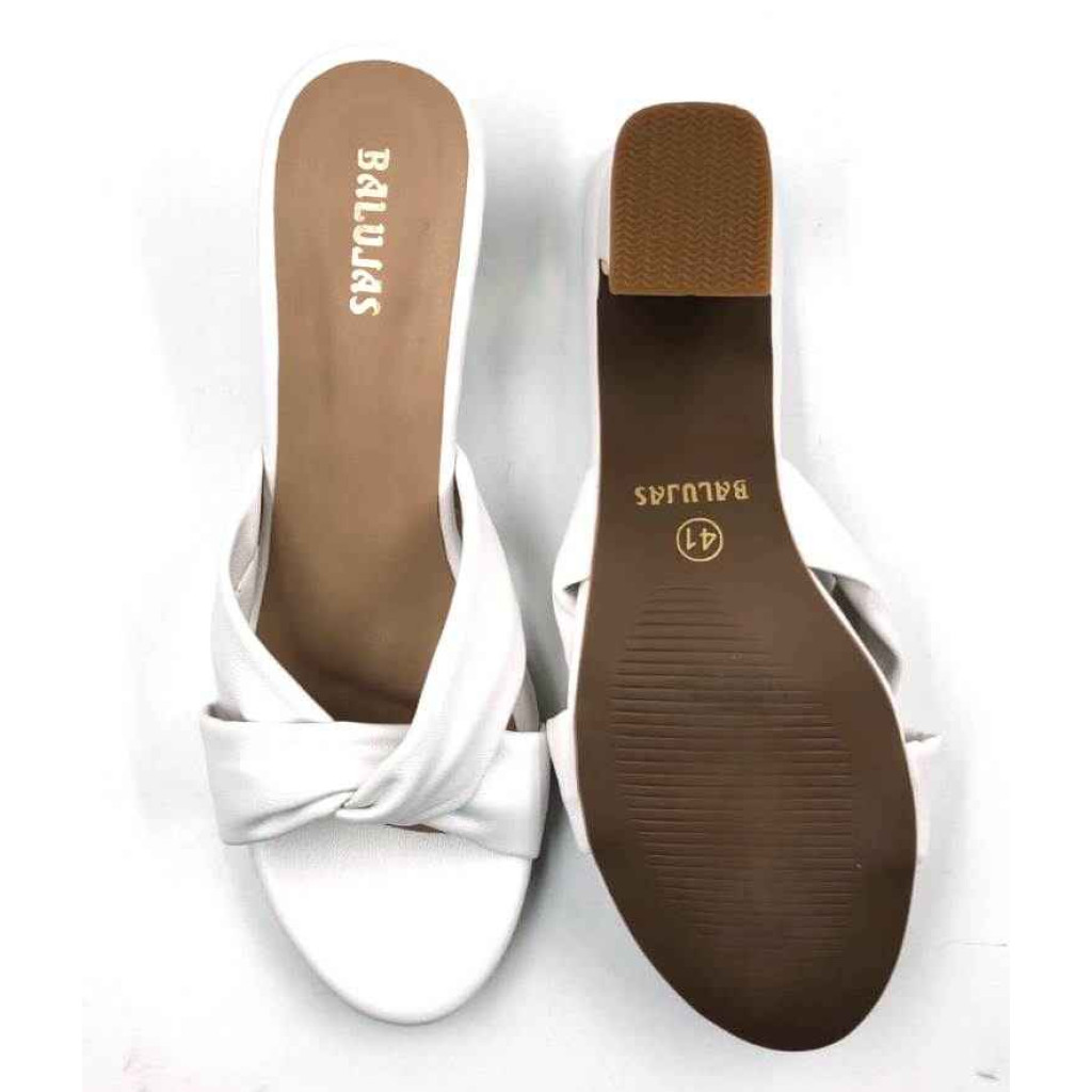 9110-19: Balujas White Block Heel Sandals