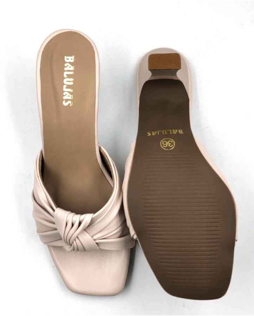 9110-21: Balujas Beige Block Heel Sandals