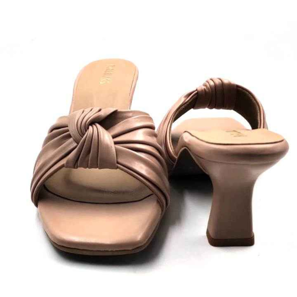 9110-21: Balujas Nude Block Heel Sandals