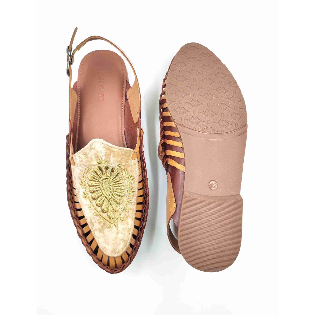 101 Balujas Men Beige Pathanis Sandals