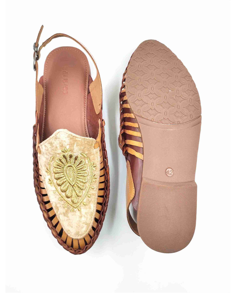 101 Balujas Men Beige Pathanis Sandals