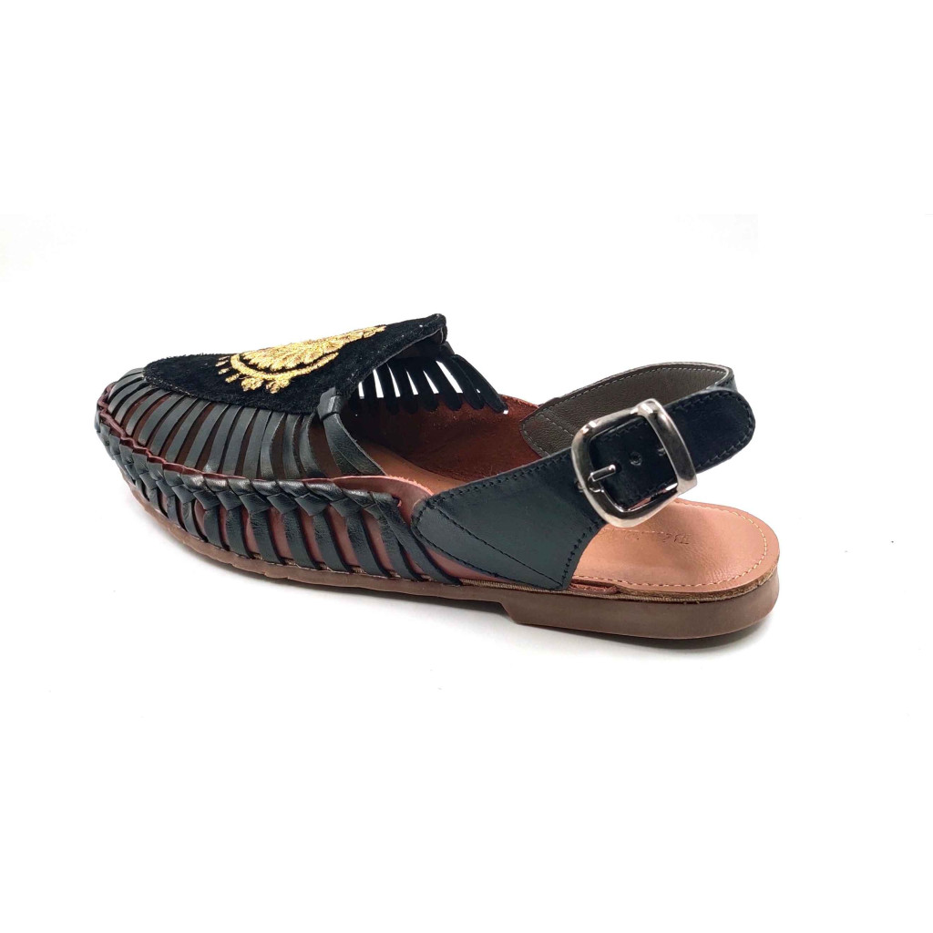 101 Balujas Men Black Pathanis Sandals