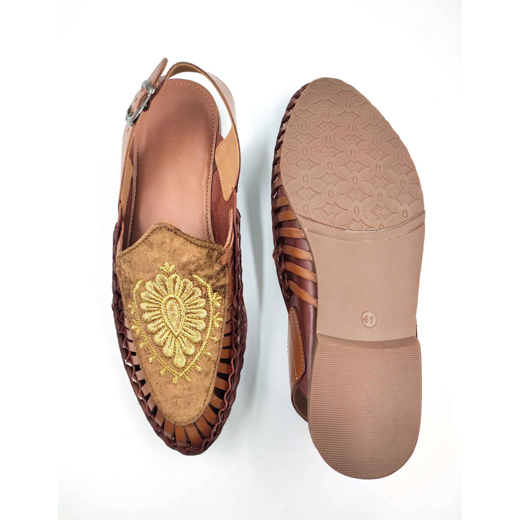 101 Balujas Men Chiku Pathanis Sandals