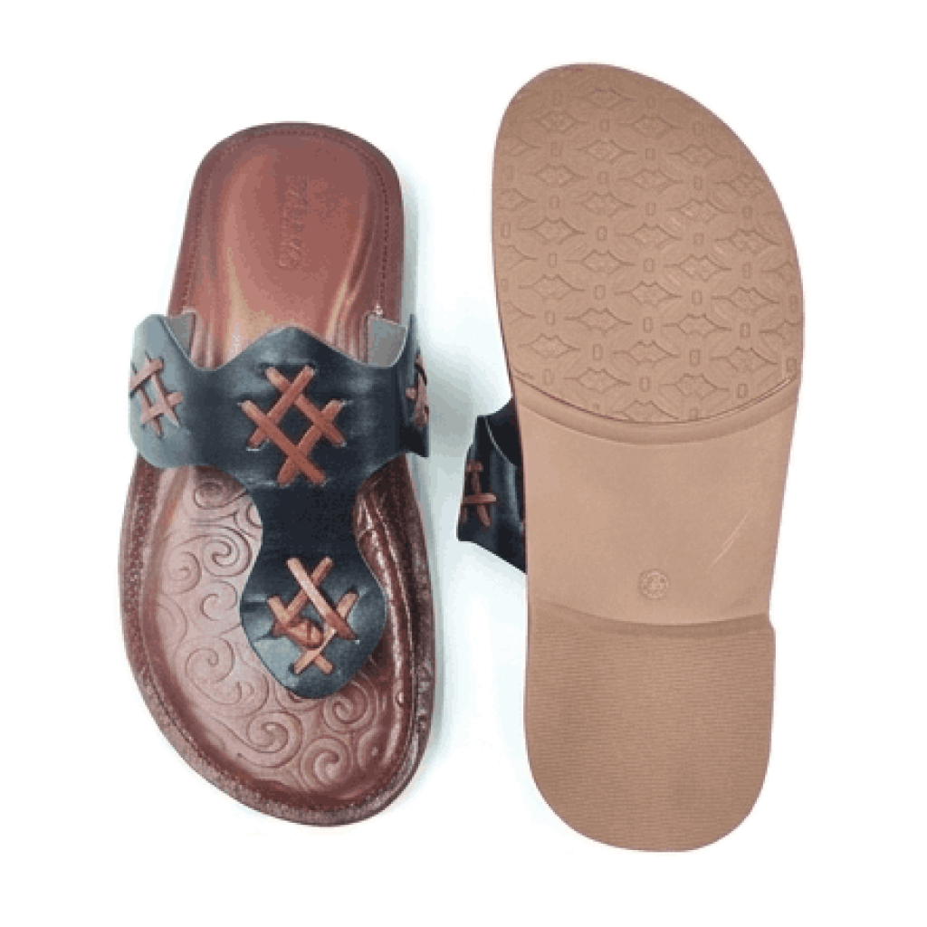 102: Balujas Men Black Slippers