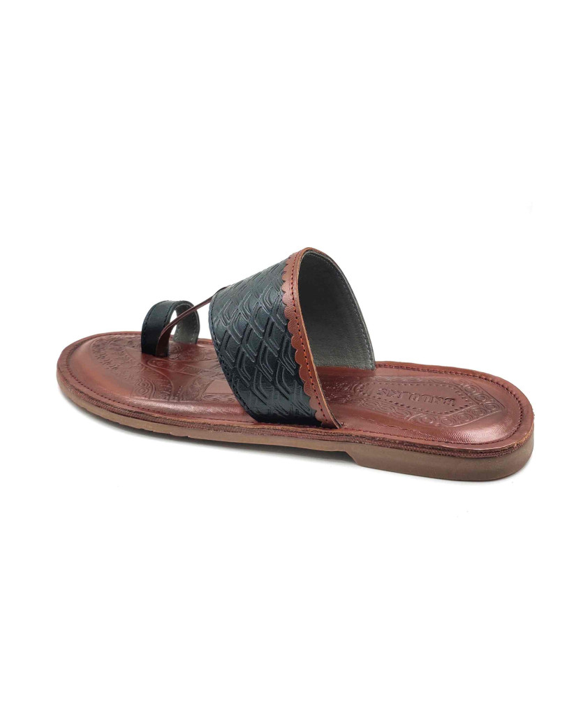 103: Black Leather Toe-Ring Kolhapuri Chappal