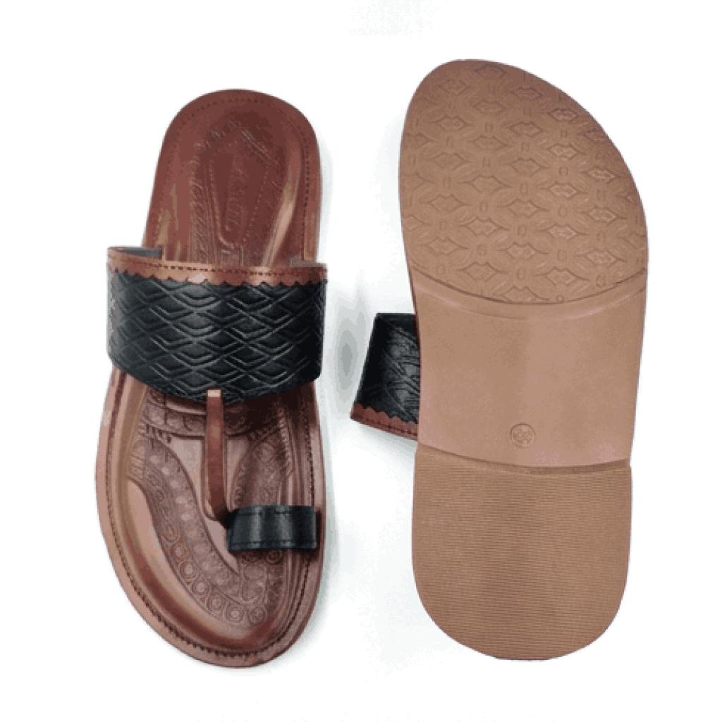 103: Black Leather Toe-Ring Kolhapuri Chappal