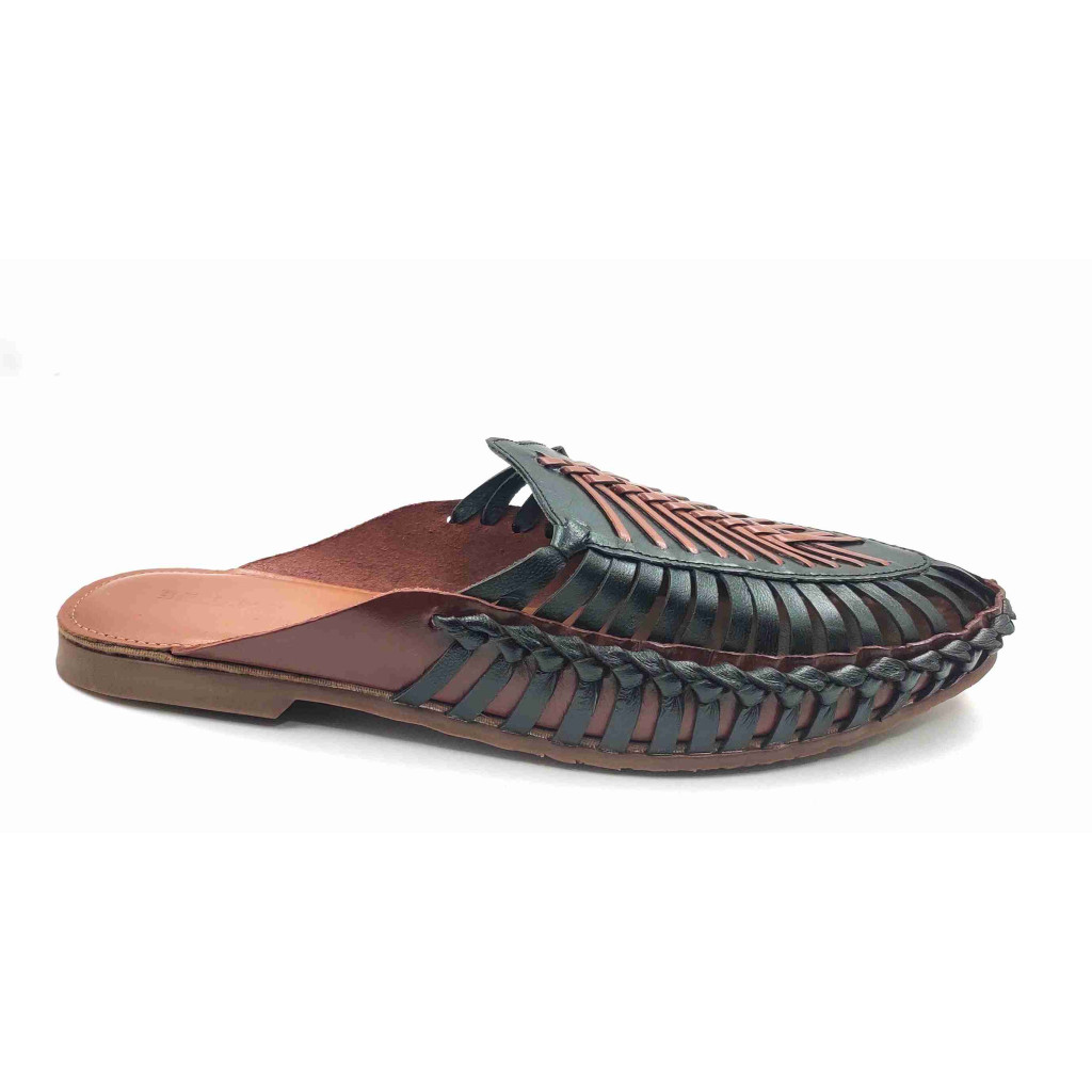 16 Balujas Men Black Pathanis Slippers