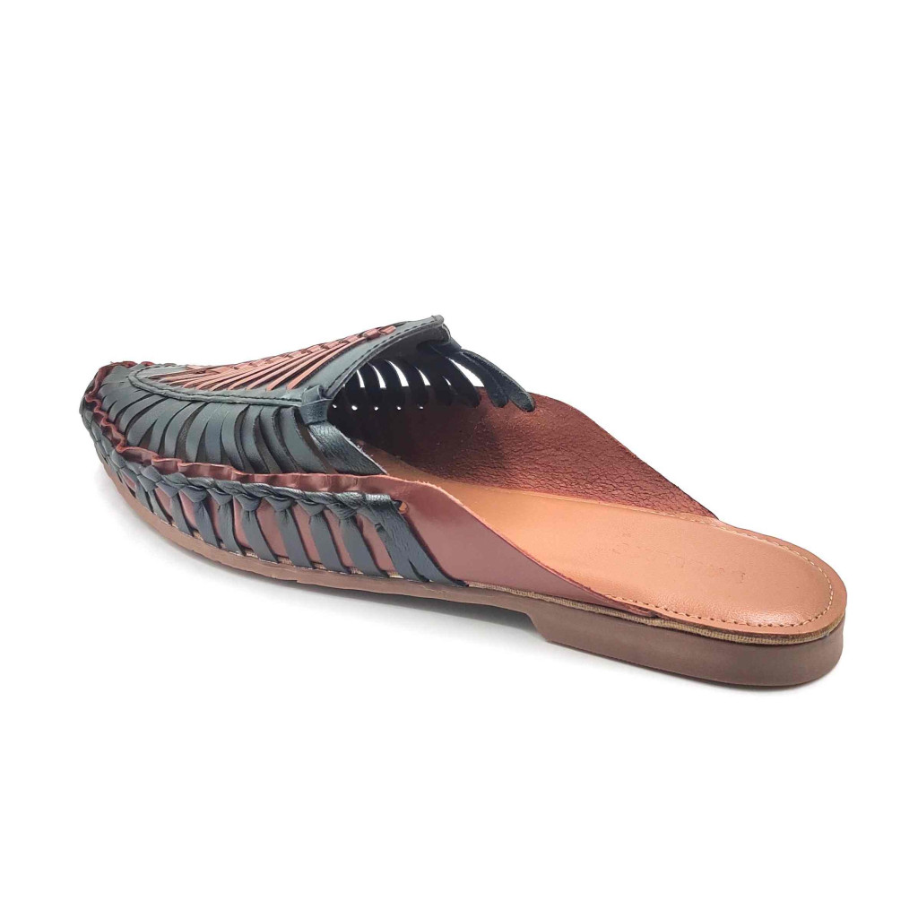 16 Balujas Men Black Pathanis Slippers