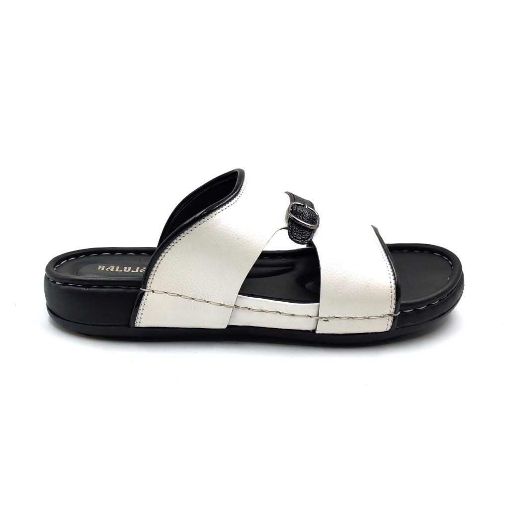 5005: Balujas Men White Slippers