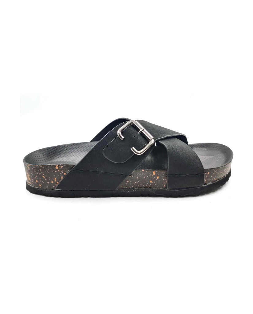 7002: Balujas Men Black Slippers