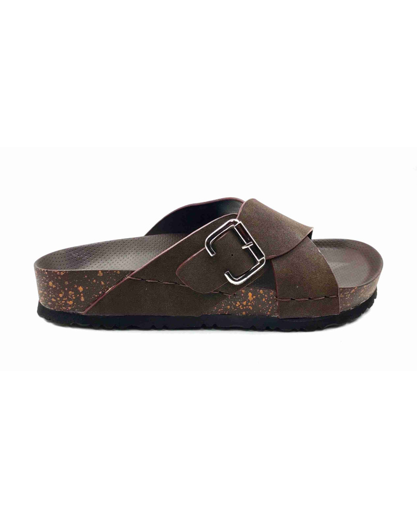 7002: Balujas Men Brown Slippers