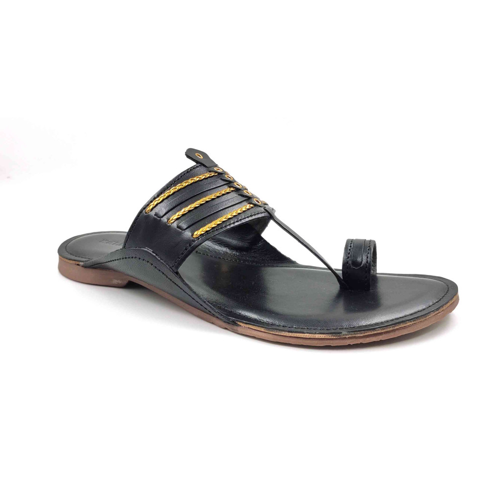 99: Black Leather Toe-Ring Kolhapuri Chappal