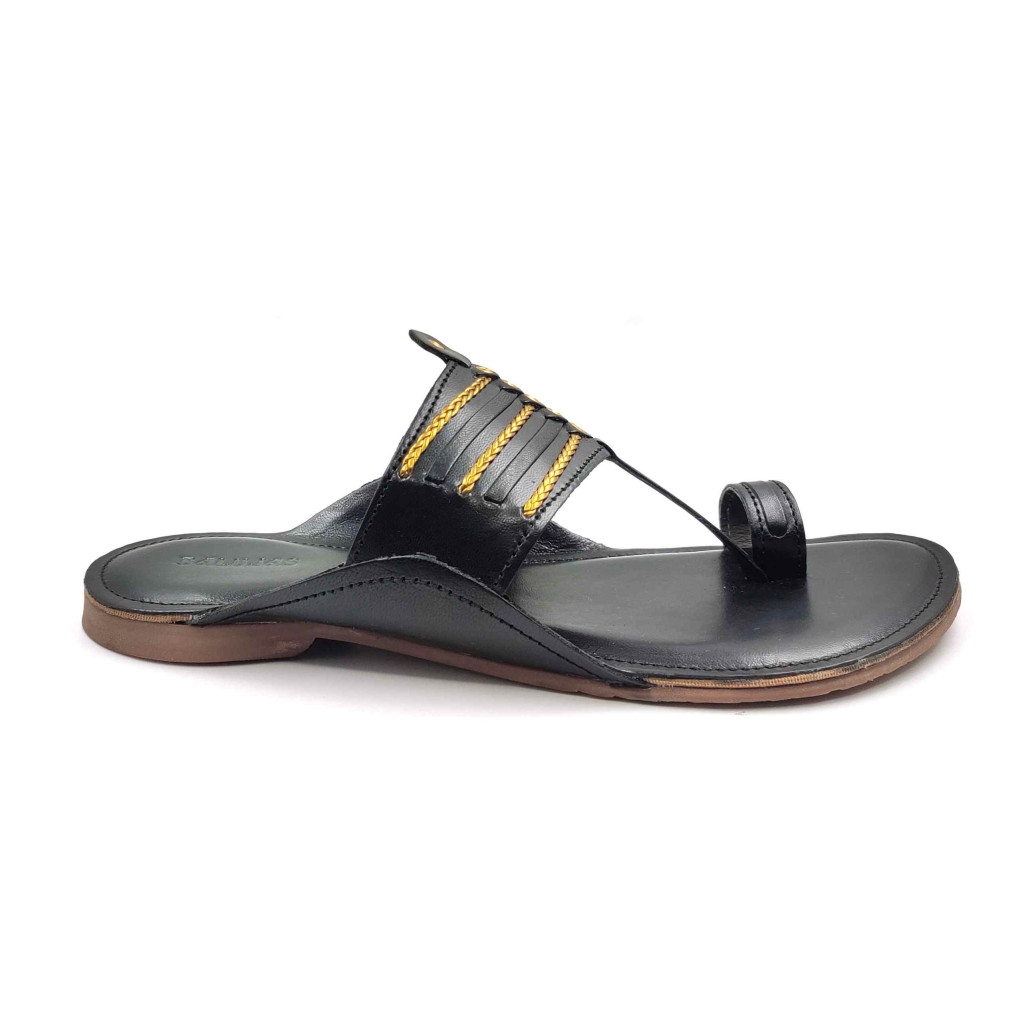 99: Black Leather Toe-Ring Kolhapuri Chappal