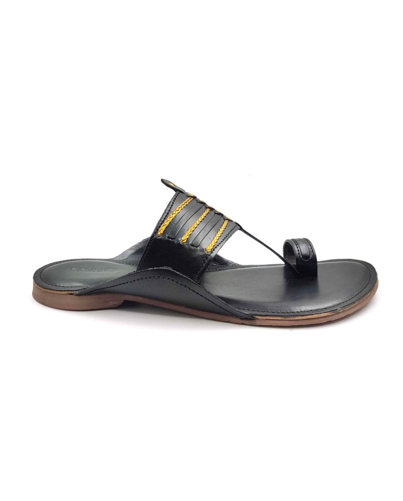 99: Black Leather Toe-Ring Kolhapuri Chappal