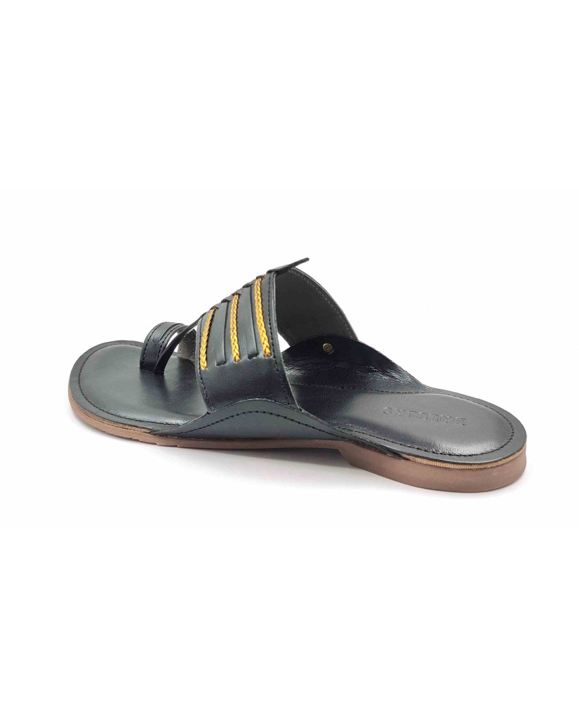 99: Black Leather Toe-Ring Kolhapuri Chappal