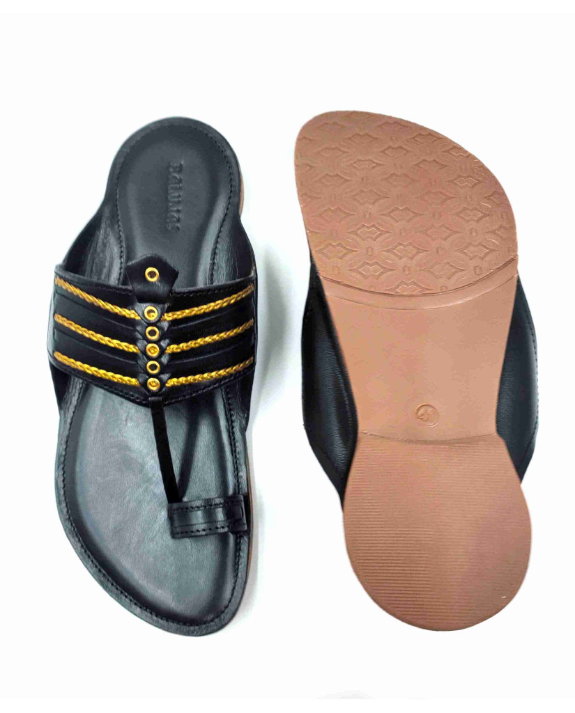 99: Black Leather Toe-Ring Kolhapuri Chappal