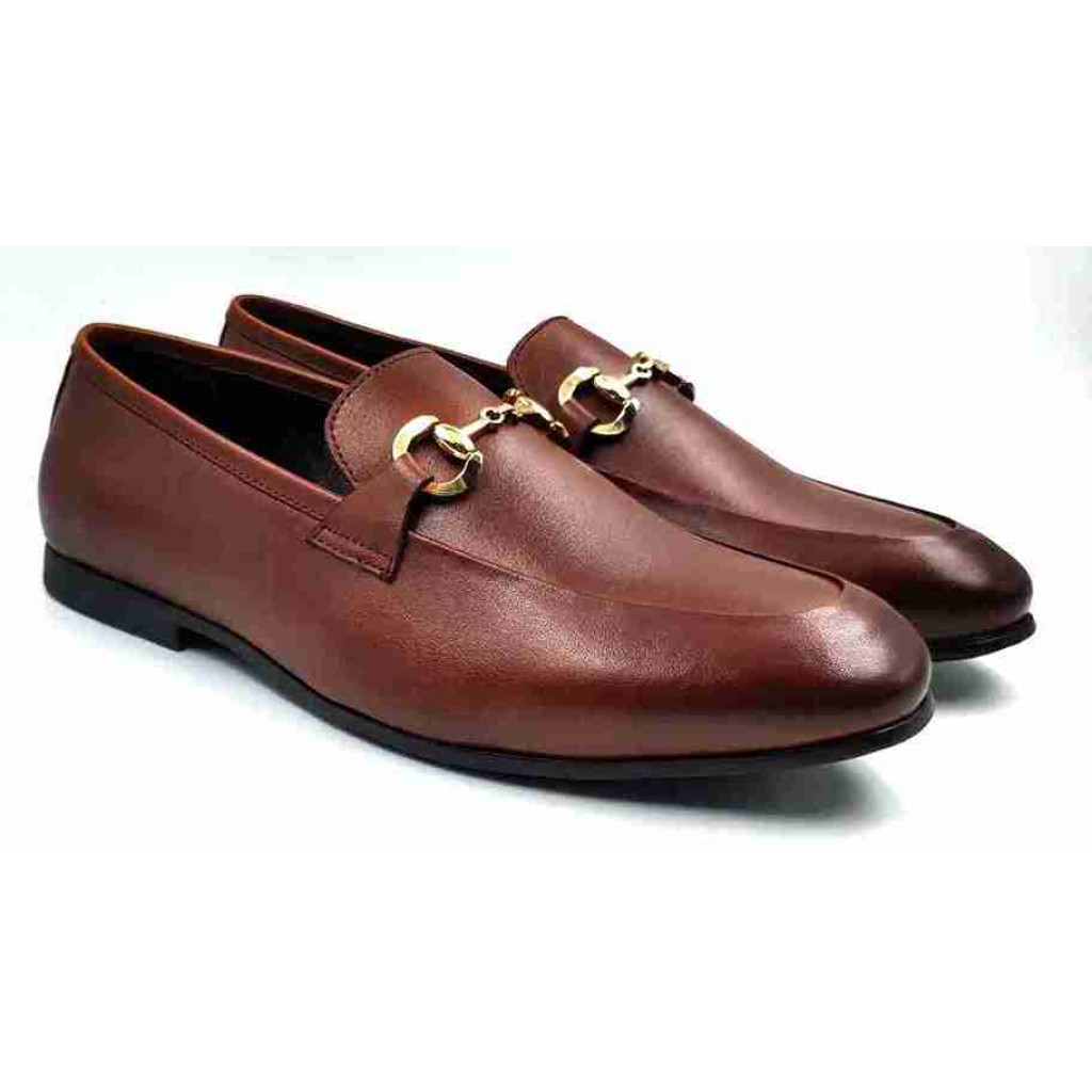 AR-0656: Balujas Tan Man's Buckle Loafers