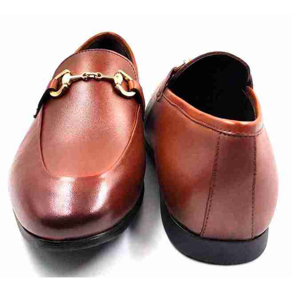 AR-0656: Balujas Tan Man's Buckle Loafers