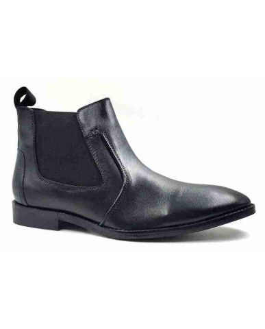 AR-0821: Balujas Black Leather Chelsea Boot