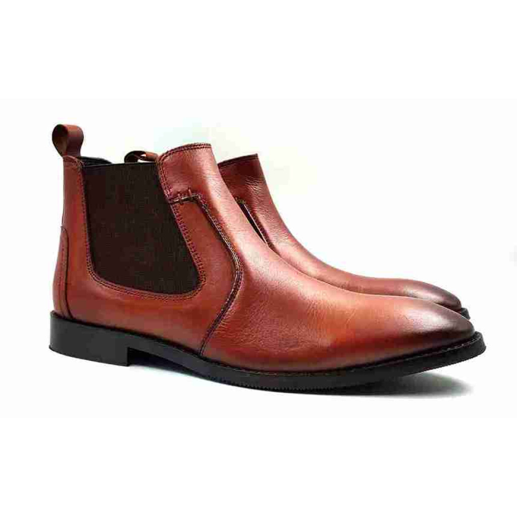AR-0821: Balujas Tan Leather Chelsea Boot