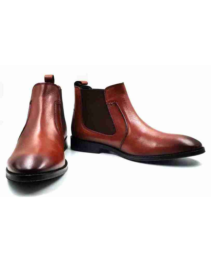 AR-0821: Balujas Tan Leather Chelsea Boot